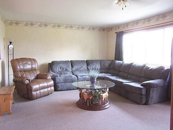 2nd image of 3634 Noland Dr