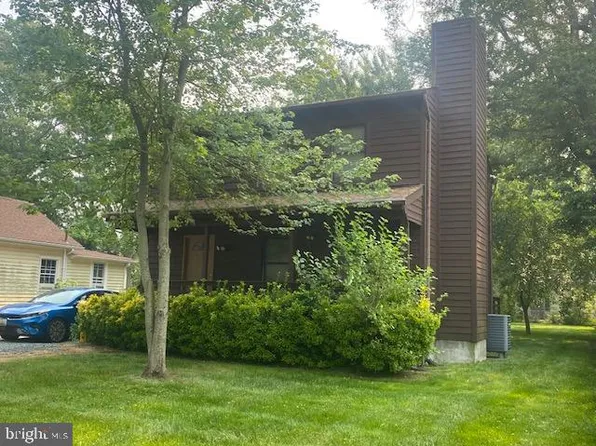 5606 Essex St, Churchton, MD 20733