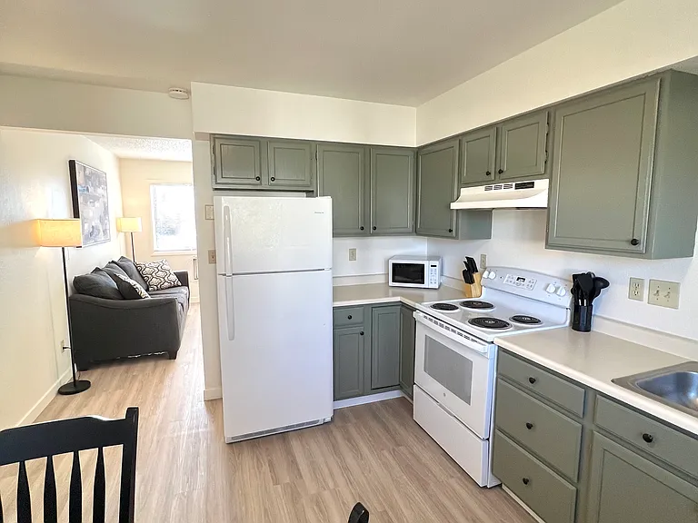 219 14th Ave S #5 — Photo 15