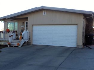 713 13th Ave NW, Mandan, ND 58554