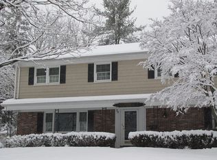 28 Powder Horn Way, Berkeley Heights, NJ 07922