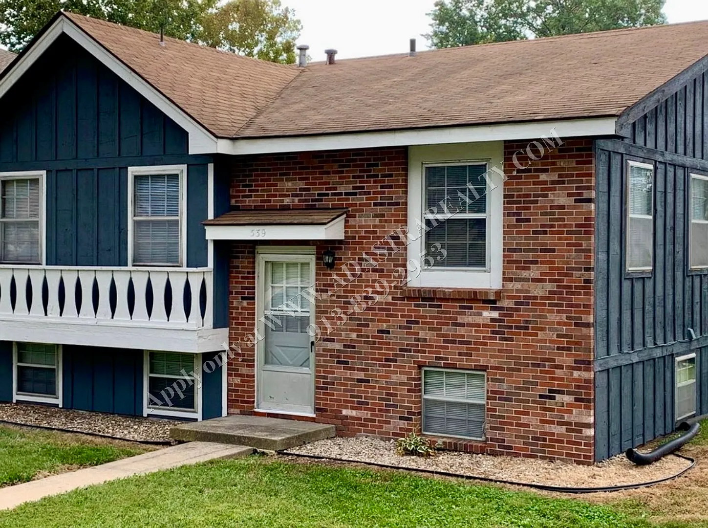 Spacious 3 Bed Townhome in Leavenworth-Coming SOON!! — Photo 2