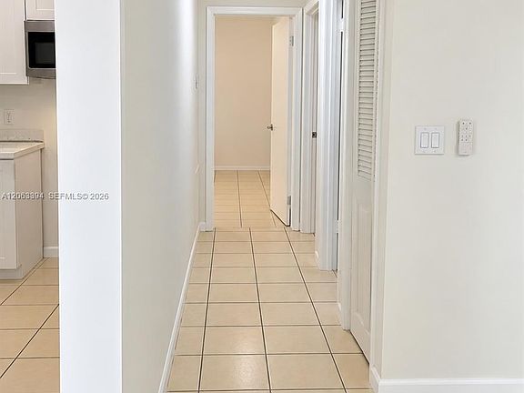 5th image of 3369 SE Fairmont St #3369