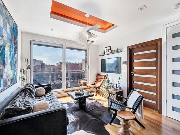 4th image of 527 Grand St #5F