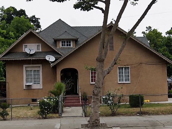 2nd image of 655 W Holt Ave