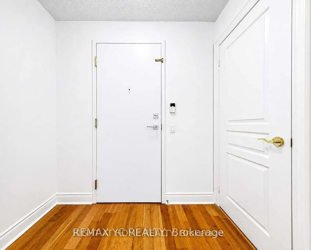 2 bed, $3,000 — Photo 2