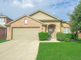 604 Turnstone Dr, Little Elm, TX 75068