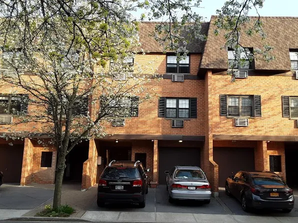 22082 64th Ave Floor 3, Oakland Gardens, NY 11364