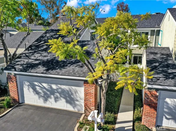 25061 Silverleaf Ln, Laguna Hills, CA 92653