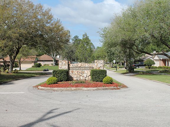 Stonebridge entrance