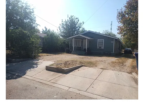 2329 Valencia Dr Photo 1