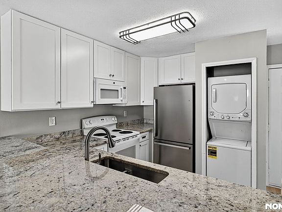 5th image of 209 Sunn Aire Ct APT B