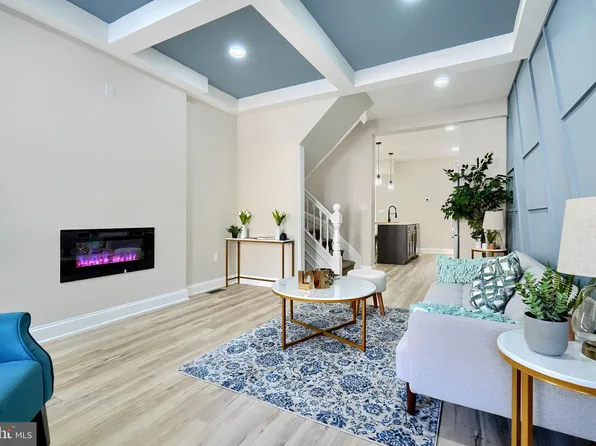 2430 Barclay St, Baltimore, MD 21218