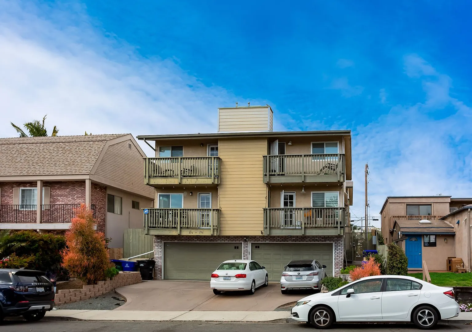 Gorgeous Townhome two blocks to the Ocean! — Photo 2