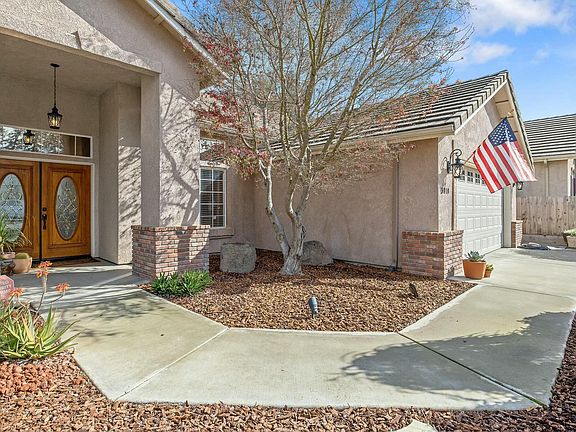 5th image of 3010 S La Mesa Court