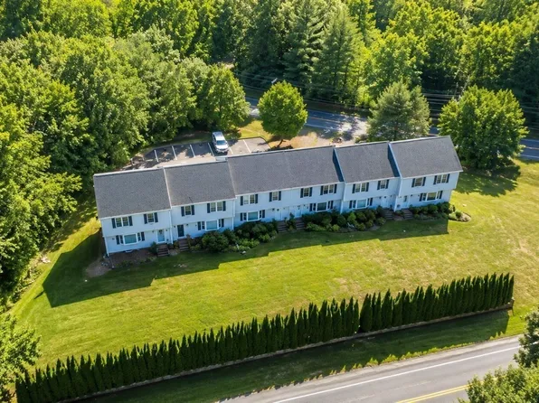 34 Old Plymouth St Unit 34, East Bridgewater, MA 02333