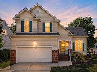 8709 Blakehurst Dr, Raleigh, NC 27617