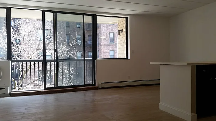 Rented by Bahar Management | media 21