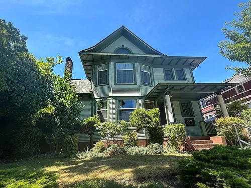 Free App Near Navy & Waterfront Free App Small Quiet Complex At Everett, Wa — Photo 2