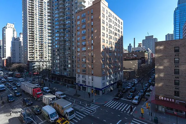 Rented by FirstService Realty (legacy) | media 29