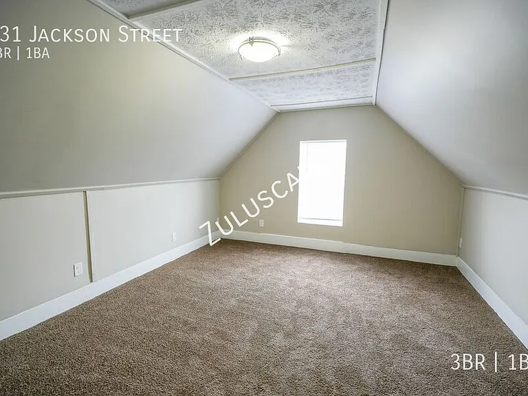 231 Jackson St — Photo 10