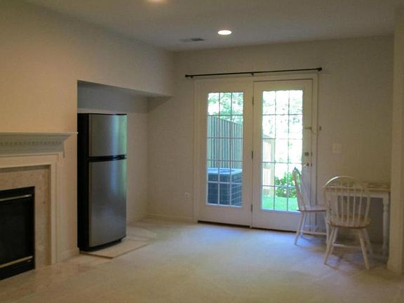 5th image of 22119 Chelsy Paige Sq
