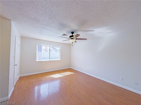 2nd image of 3667 Descanso St