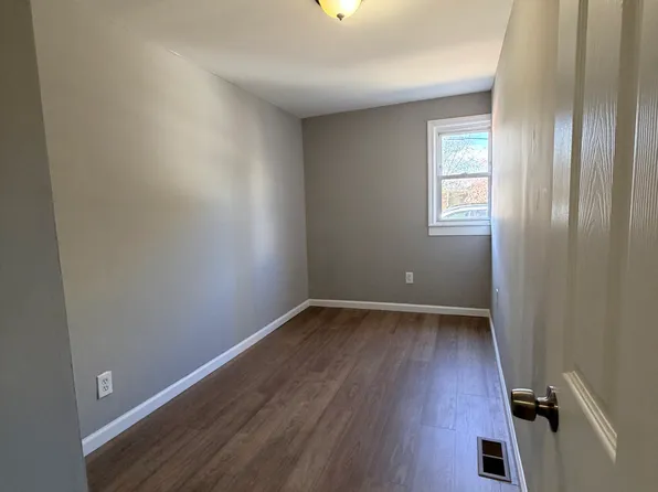 280 Pine St #1, Jersey City, NJ 07304