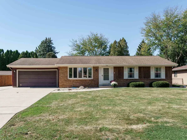 763 Sussex Dr, Janesville, WI 53546