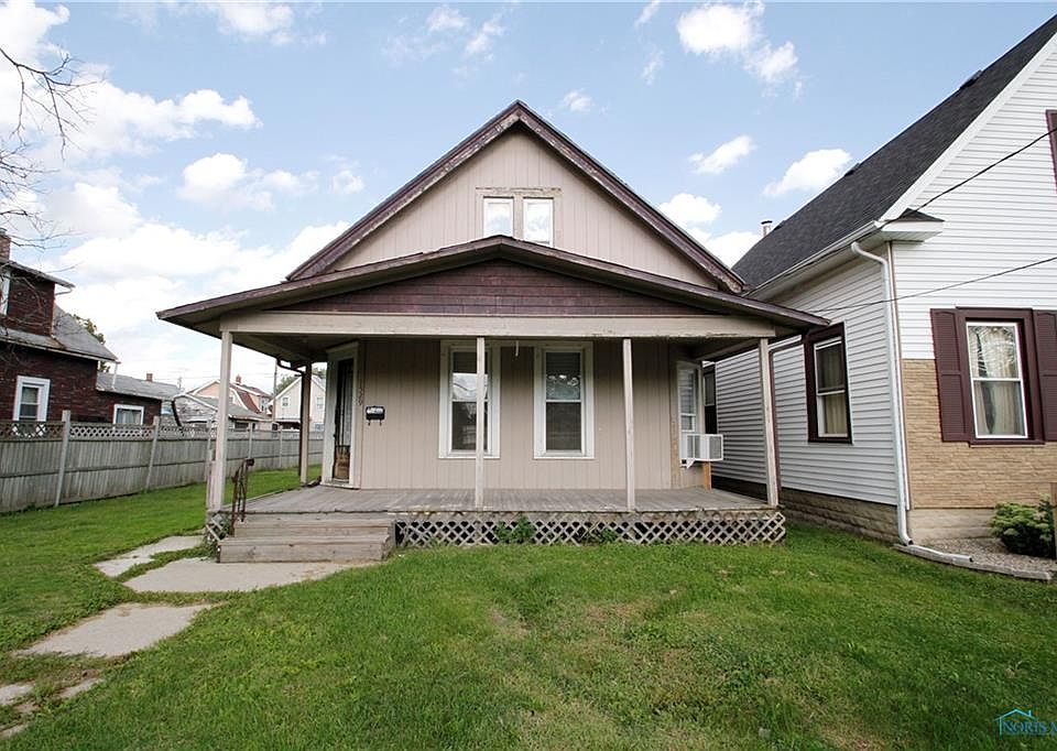 1st image of 1529 Oak St