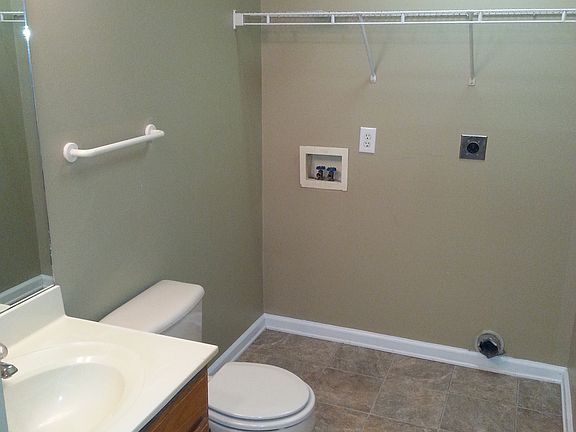 4th image of 3905 White Cedar Way