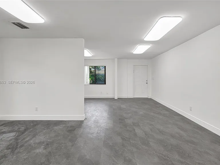 5980 SW 40th Ave #E — Photo 16