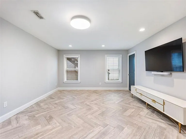 378 Bill Kennedy Way SE — Photo 48