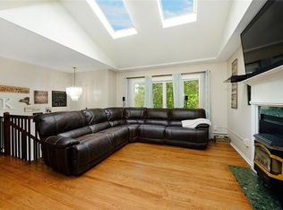 18 Cypress St, New City, NY 10956