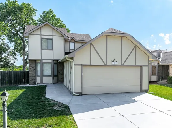 6740 E Pepperwood St, Wichita, KS 67226