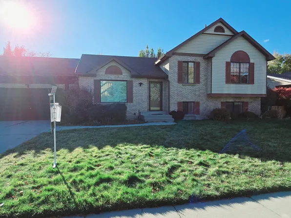 10248 S Buttercup Dr E, Sandy, UT 84092