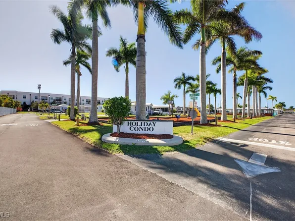 11631 Padina Dr, Fort Myers, FL 33908