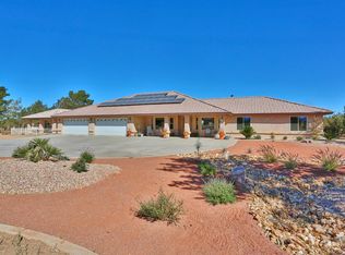 13716 Ranchero Rd, Oak Hills, CA 92344