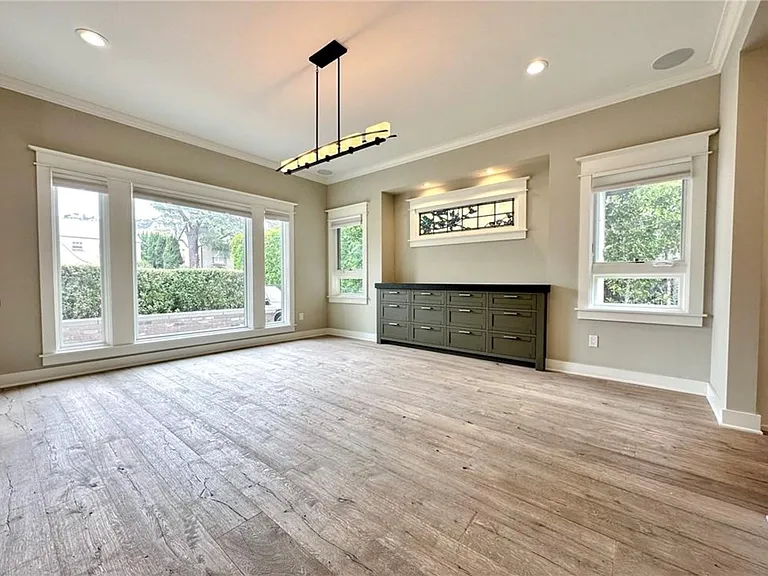 1616 N Ogden Dr — Photo 20