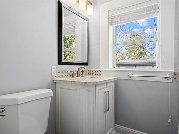3rd image of 1803 Douglas Ave #1803