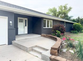 225 W Rafter M Ln, Salina, KS 67401
