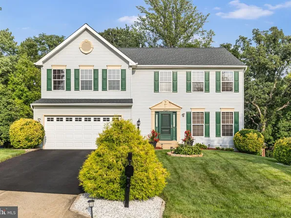 15465 Ambergate Dr, Woodbridge, VA 22193