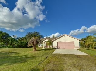 16701 E Yorkshire Dr, Loxahatchee, FL 33470