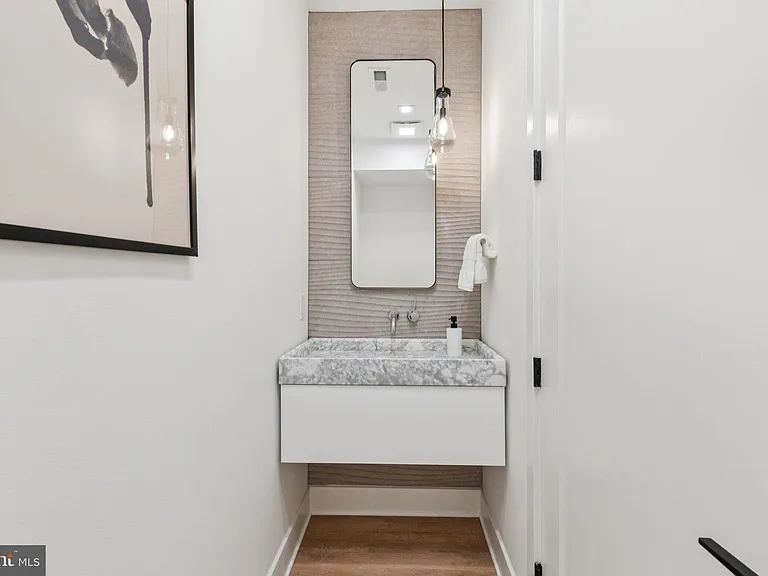 2507 I St NW — Photo 27