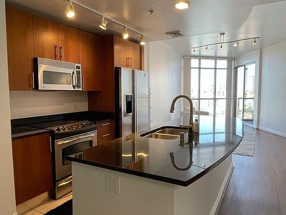 4th image of 200 W Sahara Ave Unit 911