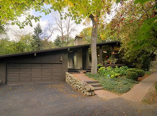 300 Shady Ln, Downers Grove, IL 60515