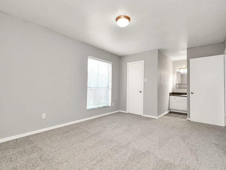 7700 W Airport Blvd #710 — Photo 21