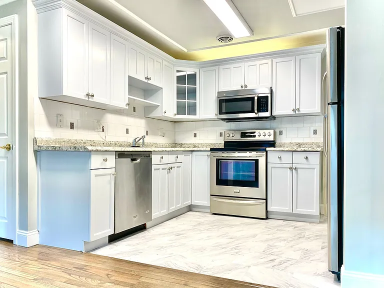 62 Carey Ave #7 — Photo 2