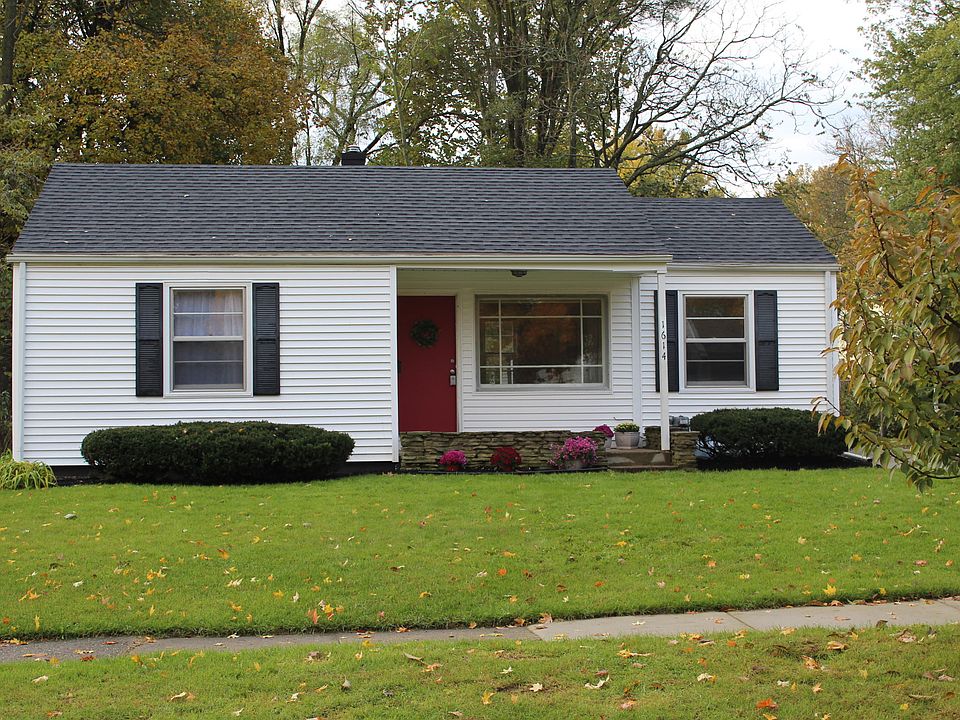 1st image of 1614 Roseland Ave