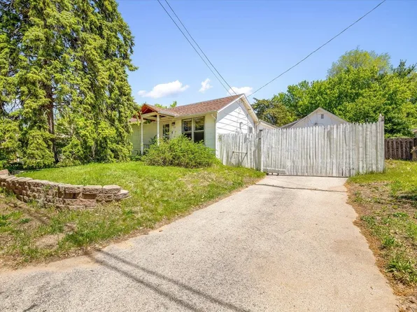 205 N Jones Ter, Oregon, IL 61061